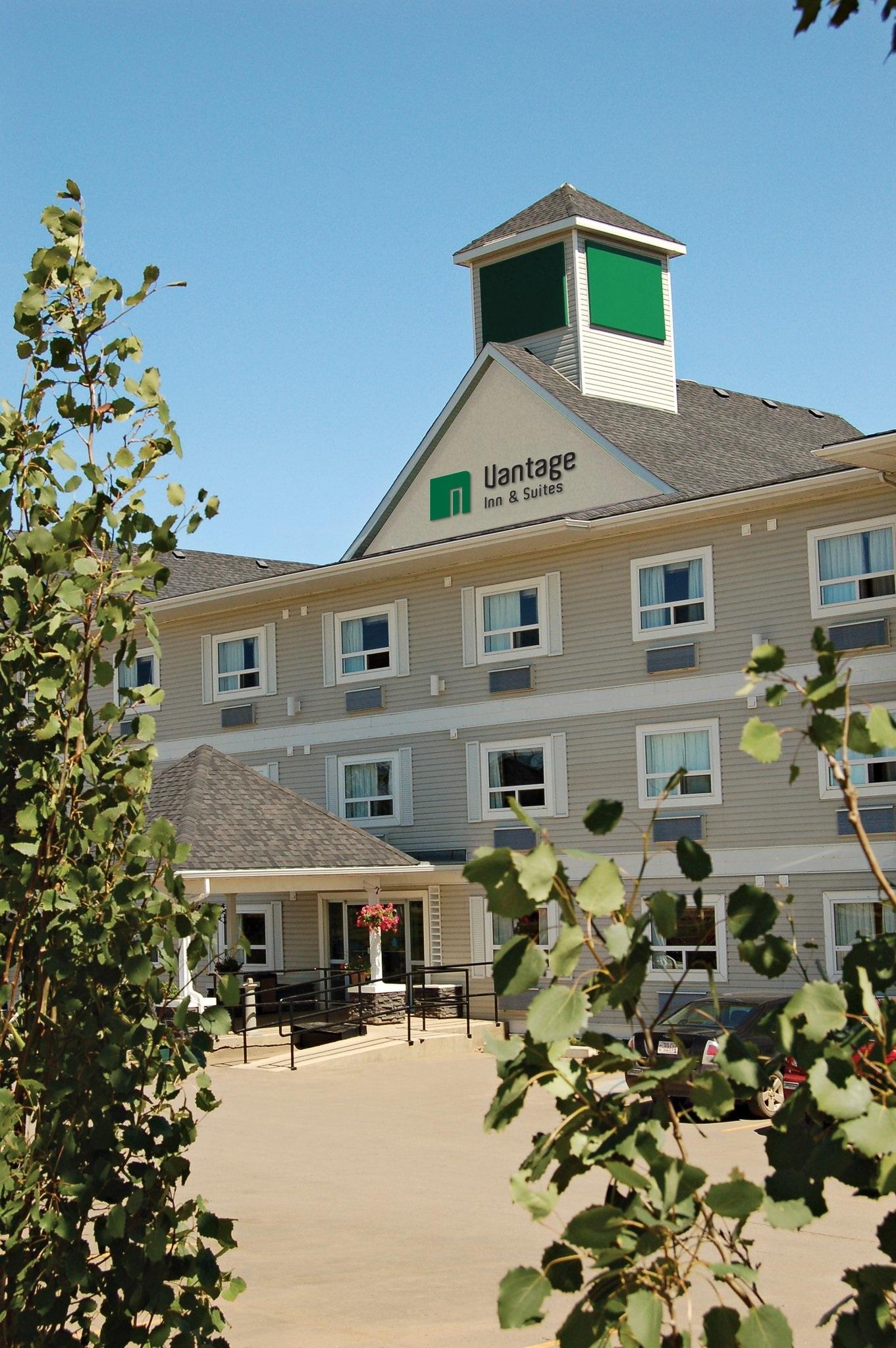 Travelodge By Wyndham Fort Mcmurray Bagian luar foto